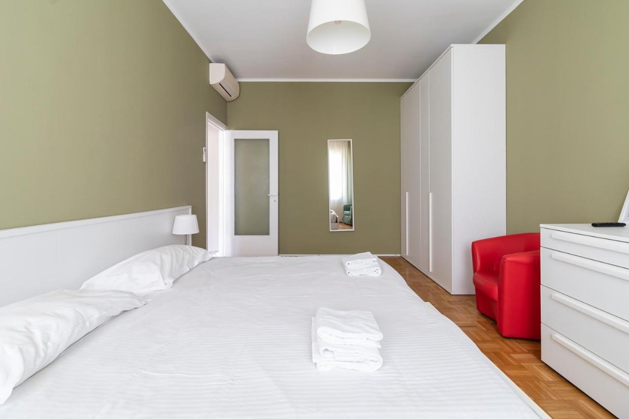 Апартаменты Altido Trendy Flat With Balcony, Easy Access To Milan Centre Экстерьер фото